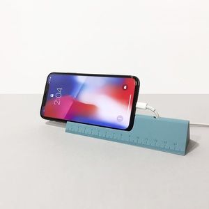 Ruler Dock Charger